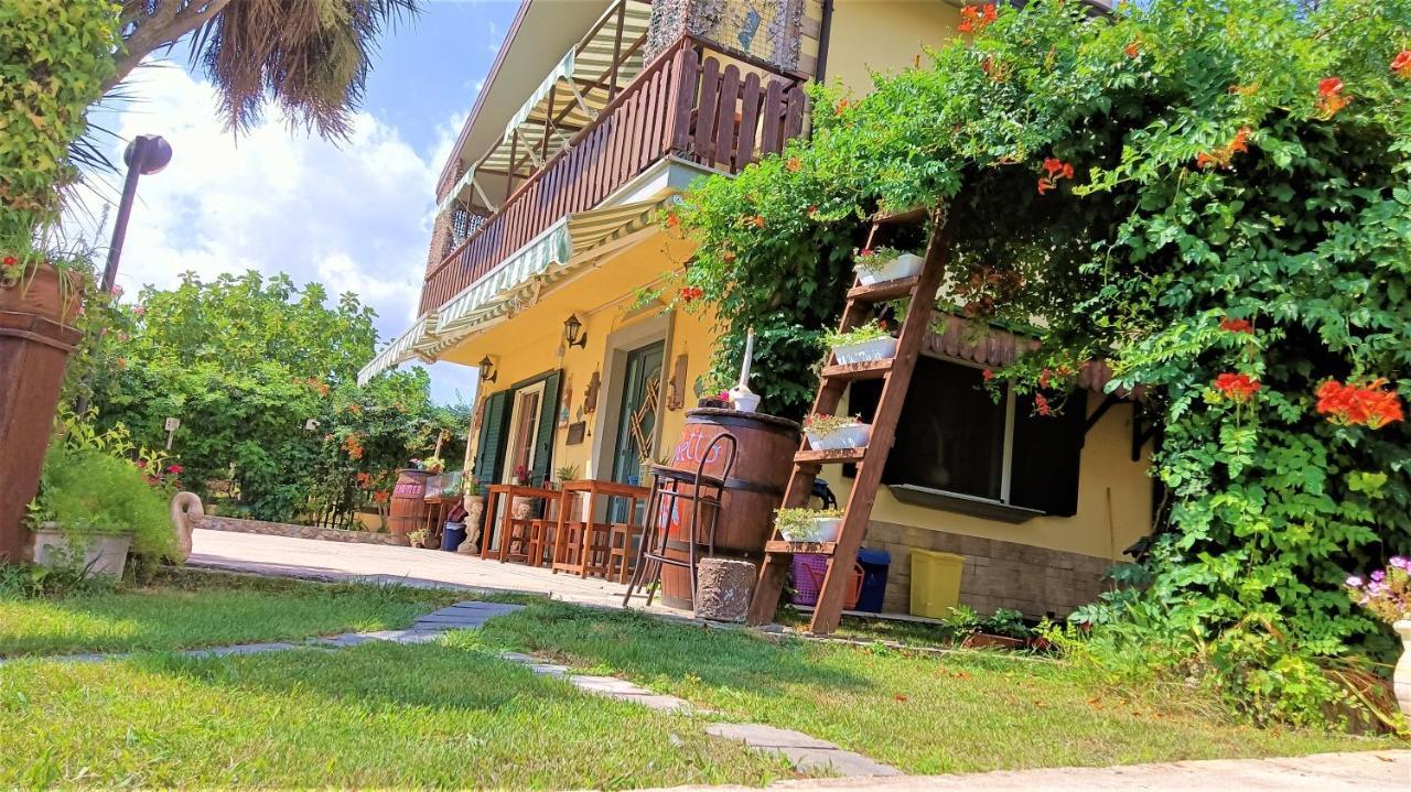 Il Laghetto Bed & Breakfast Castrovillari Exterior photo