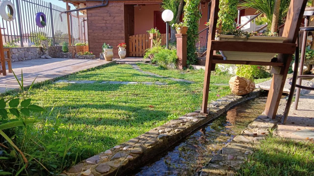 Il Laghetto Bed & Breakfast Castrovillari Exterior photo